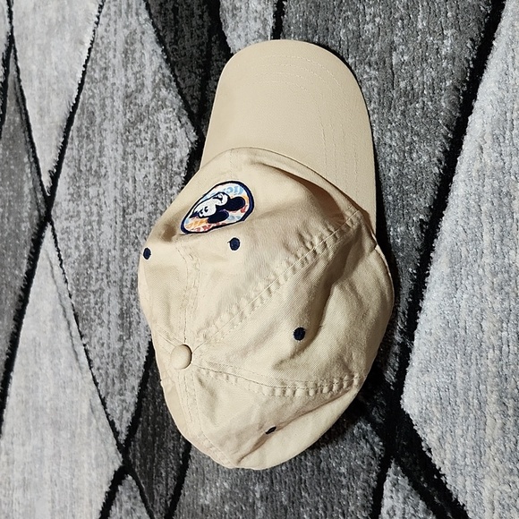 VINTAGE DISNEY EMBROIDERED MICKEY MOUSE KHAKI COLOR ADJUSTABLE CAP HAT - Picture 9 of 12